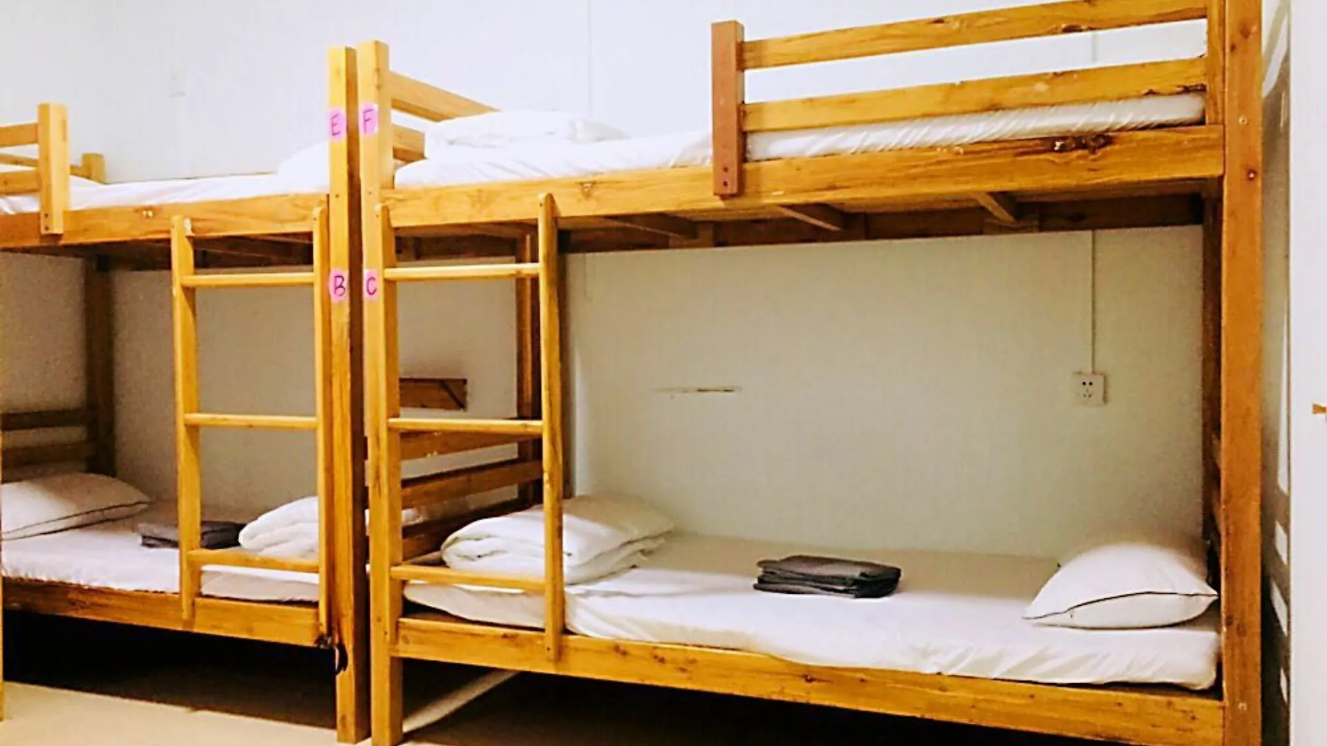 Phoenix Tree Inn Sanya